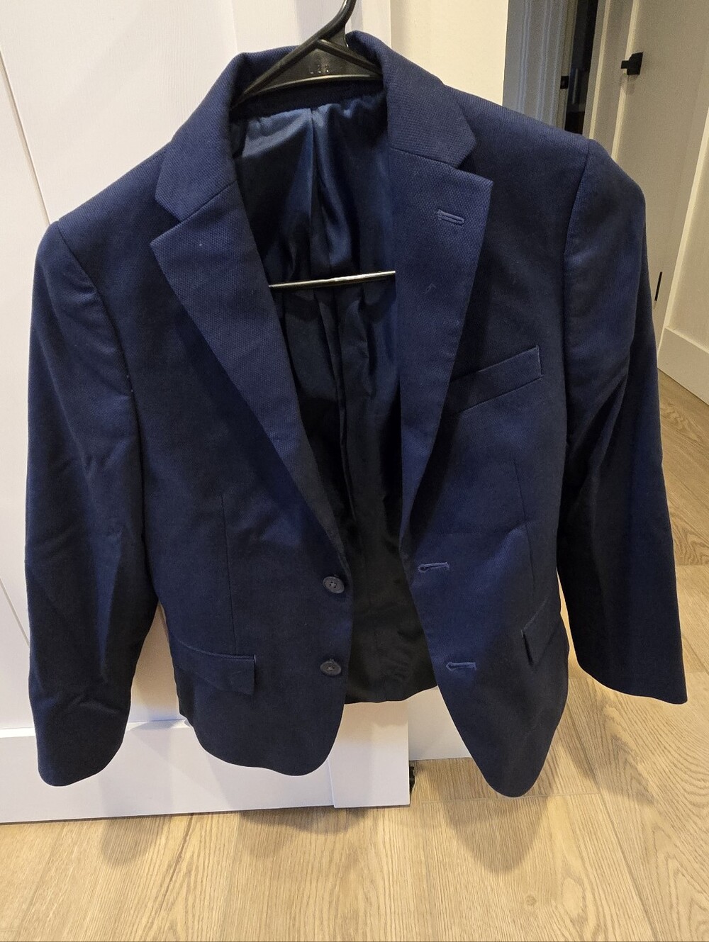 Michael Strahan, Boy's Navy Blue Two-Piece Suit Jacket and Pants, Size 10R - Picture 3 of 14